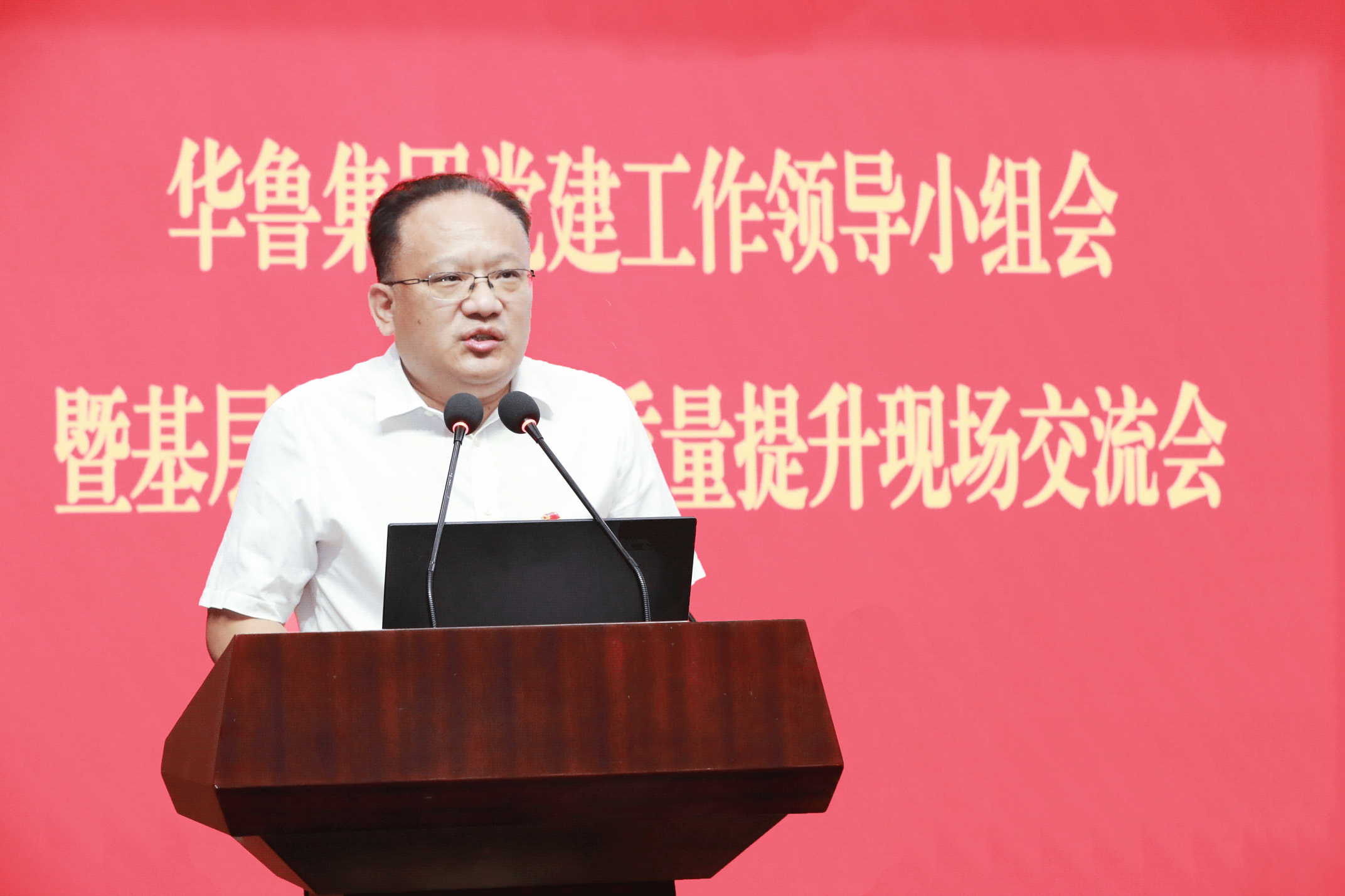 1_1652445233-rp3759151219 1_1652445233-rp3759151219.gif